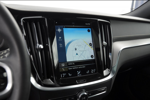 Volvo V60 T6 350PK Automaat Recharge AWD R-Design Long Range / Panoramadak / Trekhaak / Harman Kardon / 19'' velgen / Getint glas / Leder bekleed dashboard / Adaptive Cruise Control /  BLIS