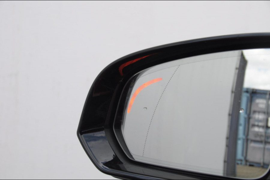 Volvo V60 T6 350PK Automaat Recharge AWD R-Design Long Range / Panoramadak / Trekhaak / Harman Kardon / 19'' velgen / Getint glas / Leder bekleed dashboard / Adaptive Cruise Control /  BLIS