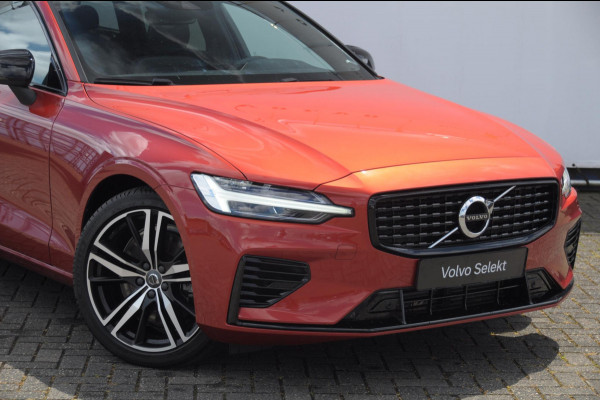 Volvo V60 T6 350PK Automaat Recharge AWD R-Design Long Range / Panoramadak / Trekhaak / Harman Kardon / 19'' velgen / Getint glas / Leder bekleed dashboard / Adaptive Cruise Control /  BLIS