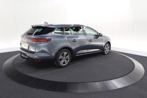 Renault Mégane Estate TCe 140 Intens | 1.700 KG Trekgewicht | Trekhaak | Camera | Head-Up Display | Dodehoekdetectie