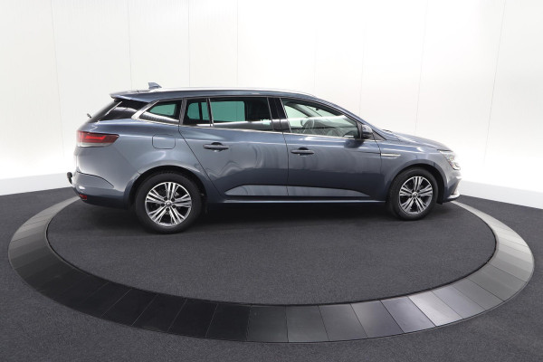 Renault Mégane Estate TCe 140 Intens | 1.700 KG Trekgewicht | Trekhaak | Camera | Head-Up Display | Dodehoekdetectie