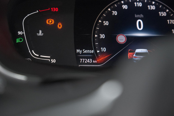 Renault Mégane Estate TCe 140 Intens | 1.700 KG Trekgewicht | Trekhaak | Camera | Head-Up Display | Dodehoekdetectie