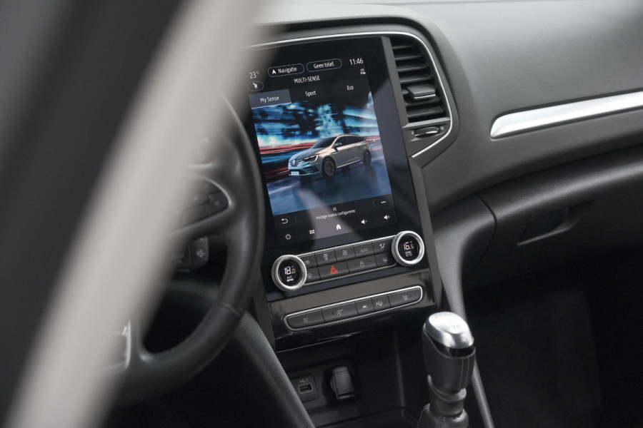 Renault Mégane Estate TCe 140 Intens | 1.700 KG Trekgewicht | Trekhaak | Camera | Head-Up Display | Dodehoekdetectie