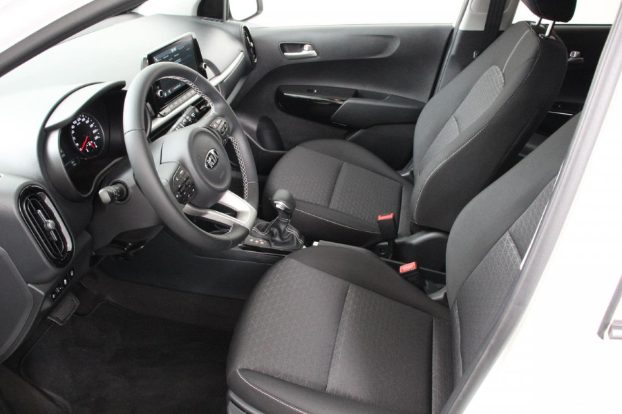 Kia Picanto 1.0 DPi Automaat DynamicPlusLine Navigatie Climate Control Camera Parkeer Sensoren Cruise control Led DAB Lichtmetalen velgen Extra getint glas