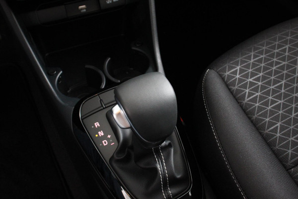 Kia Picanto 1.0 DPi Automaat DynamicPlusLine Navigatie Climate Control Camera Parkeer Sensoren Cruise control Led DAB Lichtmetalen velgen Extra getint glas