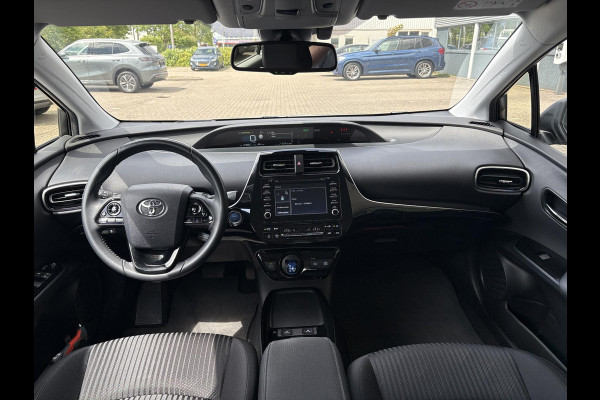 Toyota Prius 1.8 Dynamic HEV | BTW Auto | Stoelverwarming | Head-Up | Camera | Dodehoeksensoren |