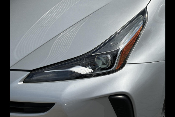 Toyota Prius 1.8 Dynamic HEV | BTW Auto | Stoelverwarming | Head-Up | Camera | Dodehoeksensoren |