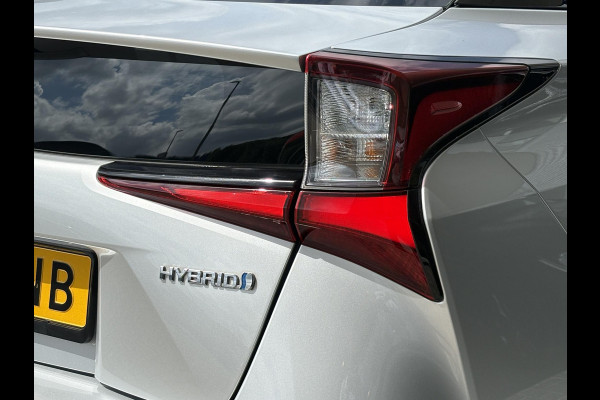 Toyota Prius 1.8 Dynamic HEV | BTW Auto | Stoelverwarming | Head-Up | Camera | Dodehoeksensoren |