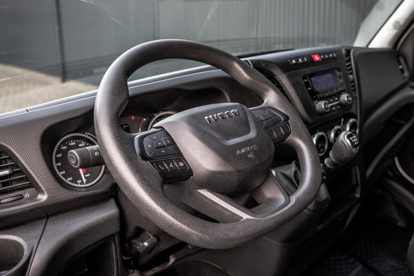 Iveco Daily **35S16 | 156 PK | 3.500KG trekgew. 3-Zits | Climate**