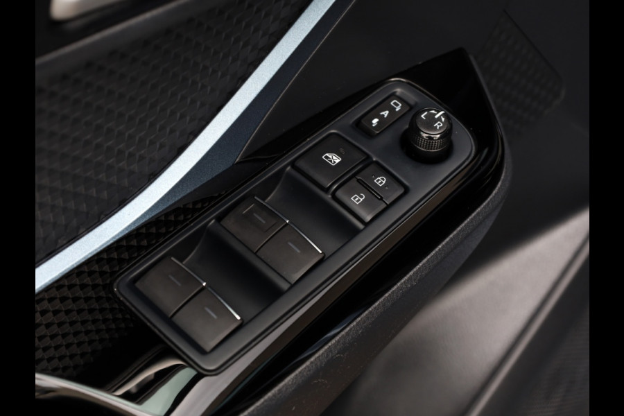 Toyota C-HR 2.0 Hybrid Bi-Tone | Full LED | Park-Assist | Trekhaak