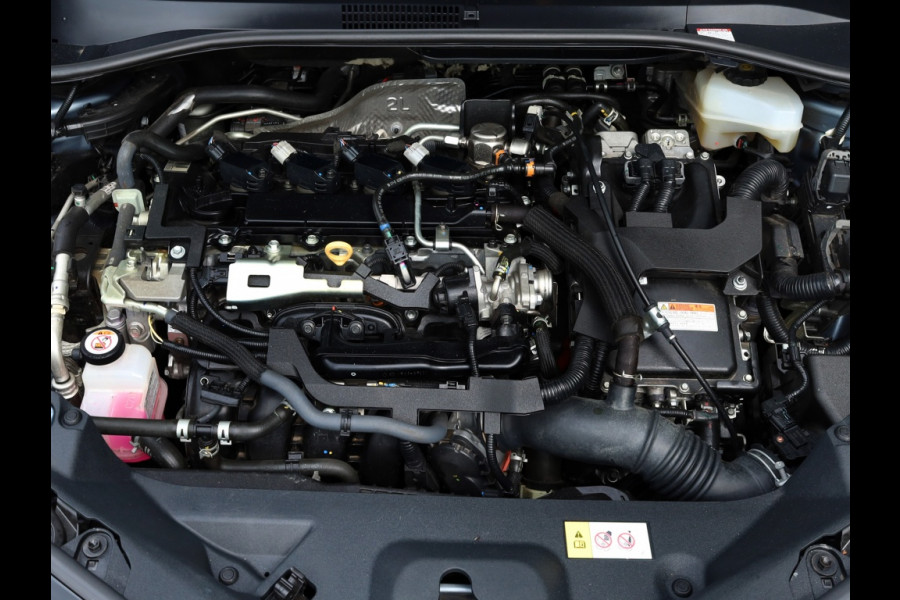 Toyota C-HR 2.0 Hybrid Bi-Tone | Full LED | Park-Assist | Trekhaak