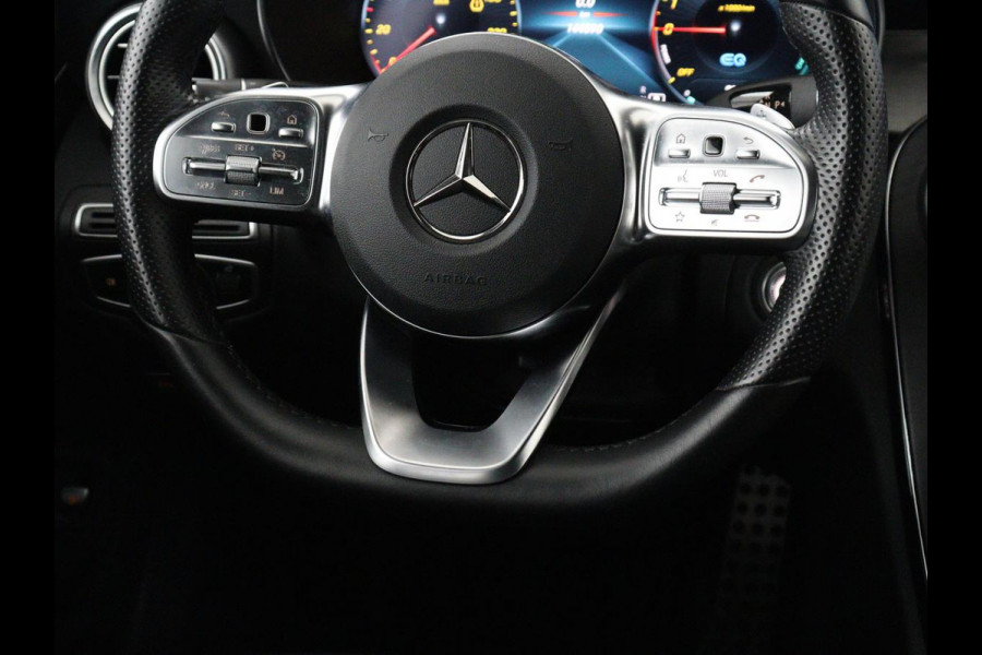 Mercedes-Benz C-Klasse 300e Business Solution AMG Limited | SOH 82,2% | 360 Camera | Stoelverwarming | Leder/Alcantara | Carplay | Matrix LED | Navigatie | Cruise control | Park Assist | Sfeerverlichting | PHEV | Plug In