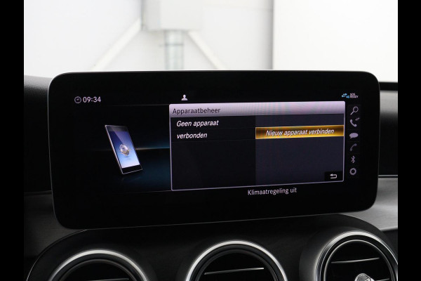 Mercedes-Benz C-Klasse 300e Business Solution AMG Limited | SOH 82,2% | 360 Camera | Stoelverwarming | Leder/Alcantara | Carplay | Matrix LED | Navigatie | Cruise control | Park Assist | Sfeerverlichting | PHEV | Plug In