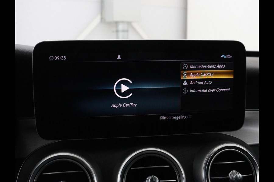Mercedes-Benz C-Klasse 300e Business Solution AMG Limited | SOH 82,2% | 360 Camera | Stoelverwarming | Leder/Alcantara | Carplay | Matrix LED | Navigatie | Cruise control | Park Assist | Sfeerverlichting | PHEV | Plug In