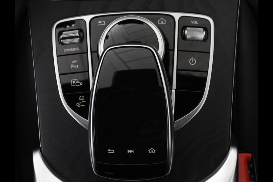 Mercedes-Benz C-Klasse 300e Business Solution AMG Limited | SOH 82,2% | 360 Camera | Stoelverwarming | Leder/Alcantara | Carplay | Matrix LED | Navigatie | Cruise control | Park Assist | Sfeerverlichting | PHEV | Plug In
