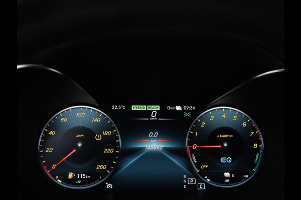 Mercedes-Benz C-Klasse 300e Business Solution AMG Limited | SOH 82,2% | 360 Camera | Stoelverwarming | Leder/Alcantara | Carplay | Matrix LED | Navigatie | Cruise control | Park Assist | Sfeerverlichting | PHEV | Plug In