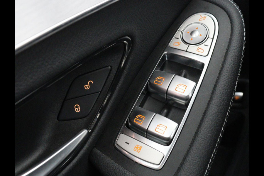 Mercedes-Benz C-Klasse 300e Business Solution AMG Limited | SOH 82,2% | 360 Camera | Stoelverwarming | Leder/Alcantara | Carplay | Matrix LED | Navigatie | Cruise control | Park Assist | Sfeerverlichting | PHEV | Plug In