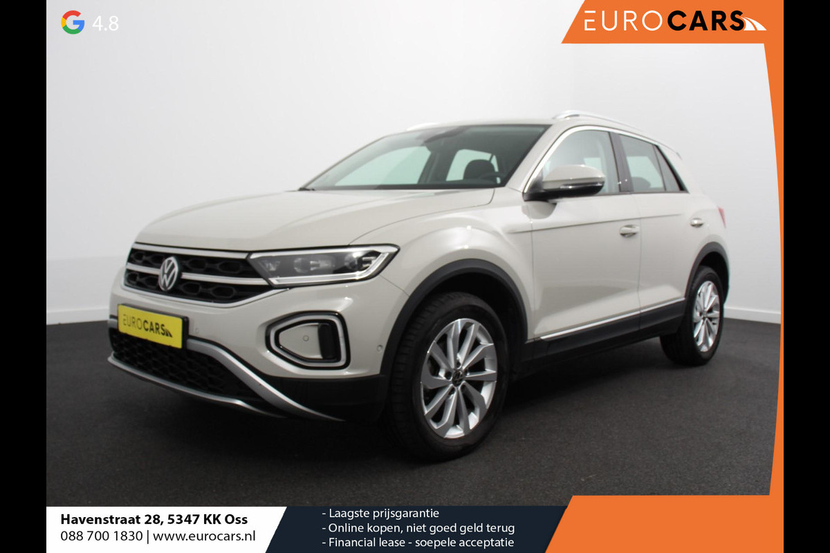 Volkswagen T-Roc 1.5 TSI Style Navigatie Apple Carplay/Android Auto Camera Parkeersensoren Adaptieve Cruise Control Dodehoek Assistent Elektrische achterklep Stoel- en stuurverwarming Full Led Climate Control Lichtmetalen velgen