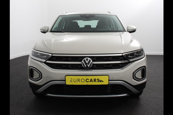 Volkswagen T-Roc 1.5 TSI Style Navigatie Apple Carplay/Android Auto Camera Parkeersensoren Adaptieve Cruise Control Dodehoek Assistent Elektrische achterklep Stoel- en stuurverwarming Full Led Climate Control Lichtmetalen velgen