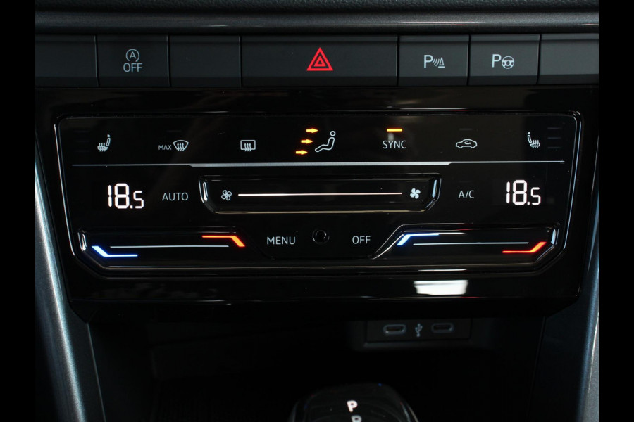 Volkswagen T-Roc 1.5 TSI Style Navigatie Apple Carplay/Android Auto Camera Parkeersensoren Adaptieve Cruise Control Dodehoek Assistent Elektrische achterklep Stoel- en stuurverwarming Full Led Climate Control Lichtmetalen velgen