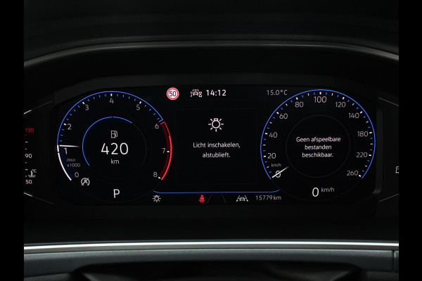 Volkswagen T-Roc 1.5 TSI Style Navigatie Apple Carplay/Android Auto Camera Parkeersensoren Adaptieve Cruise Control Dodehoek Assistent Elektrische achterklep Stoel- en stuurverwarming Full Led Climate Control Lichtmetalen velgen