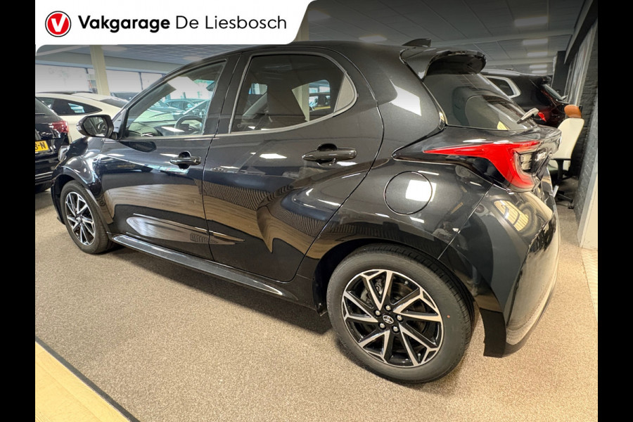 Toyota Yaris 1.5 Hybrid Style / LED / head-up / panoramadak / camera / keyless