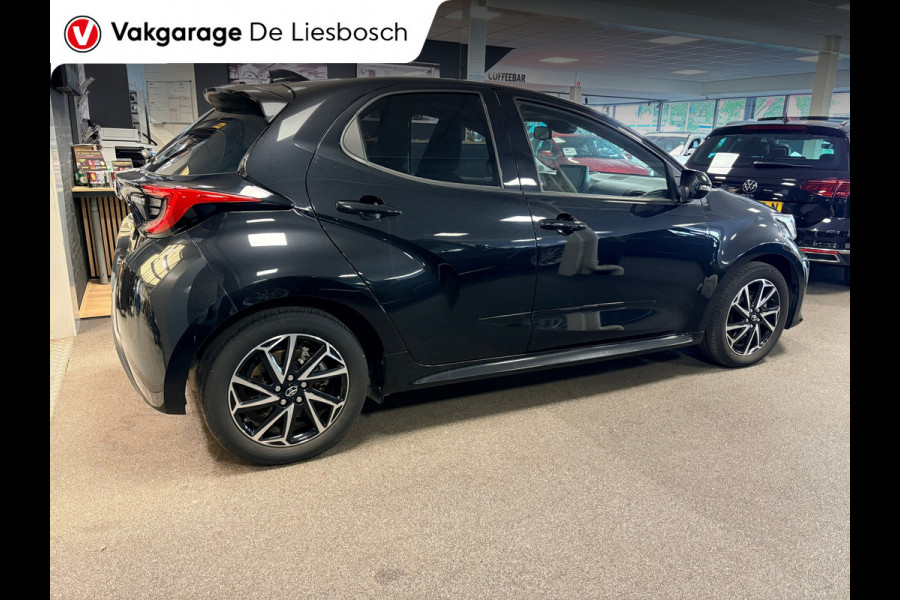 Toyota Yaris 1.5 Hybrid Style / LED / head-up / panoramadak / camera / keyless