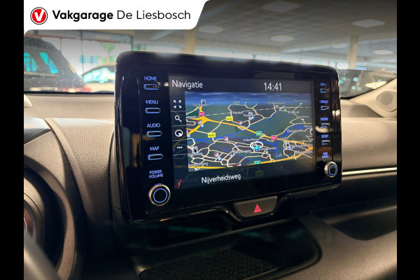 Toyota Yaris 1.5 Hybrid Style / LED / head-up / panoramadak / camera / keyless