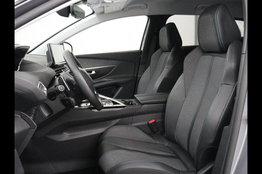 Peugeot 3008 1.6 HYbrid 225 Allure | SOH 97,7% | Half leder | Carplay | Camera | Navigatie | Side Assist | Cruise control | Bluetooth | Climate control | 18'' | Parkeerhulp | PHEV | Plug In