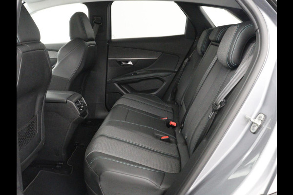 Peugeot 3008 1.6 HYbrid 225 Allure | SOH 97,7% | Half leder | Carplay | Camera | Navigatie | Side Assist | Cruise control | Bluetooth | Climate control | 18'' | Parkeerhulp | PHEV | Plug In