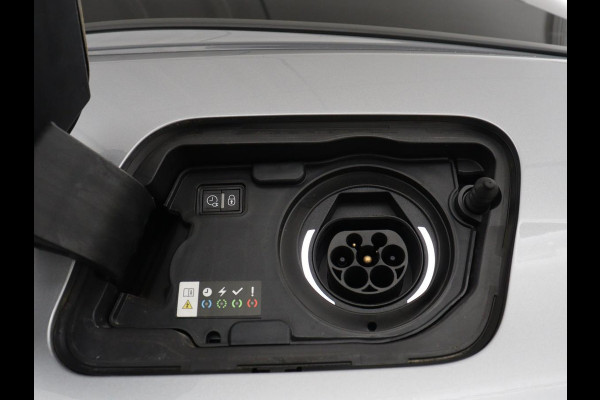 Peugeot 3008 1.6 HYbrid 225 Allure | SOH 97,7% | Half leder | Carplay | Camera | Navigatie | Side Assist | Cruise control | Bluetooth | Climate control | 18'' | Parkeerhulp | PHEV | Plug In
