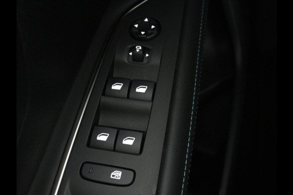 Peugeot 3008 1.6 HYbrid 225 Allure | SOH 97,7% | Half leder | Carplay | Camera | Navigatie | Side Assist | Cruise control | Bluetooth | Climate control | 18'' | Parkeerhulp | PHEV | Plug In