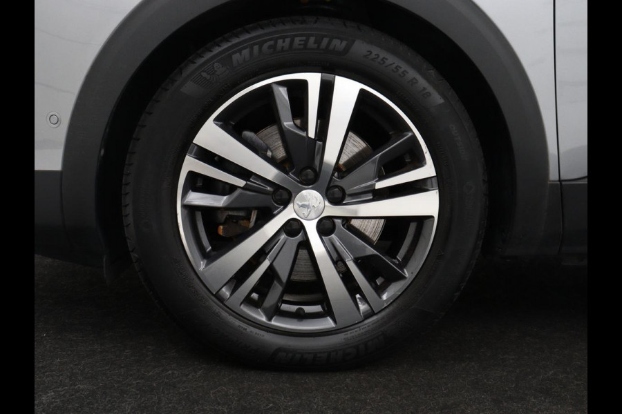 Peugeot 3008 1.6 HYbrid 225 Allure | SOH 97,7% | Half leder | Carplay | Camera | Navigatie | Side Assist | Cruise control | Bluetooth | Climate control | 18'' | Parkeerhulp | PHEV | Plug In