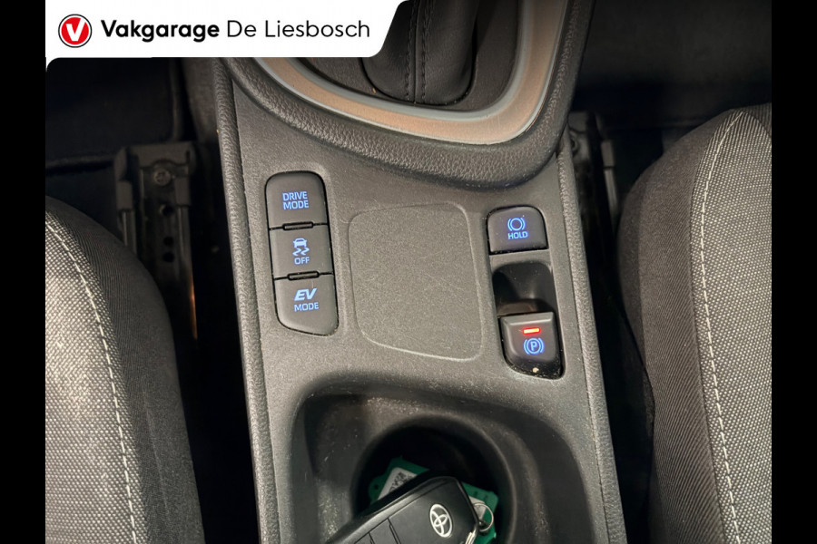 Toyota Yaris 1.5 Hybrid Style / LED / head-up / panoramadak / camera / keyless