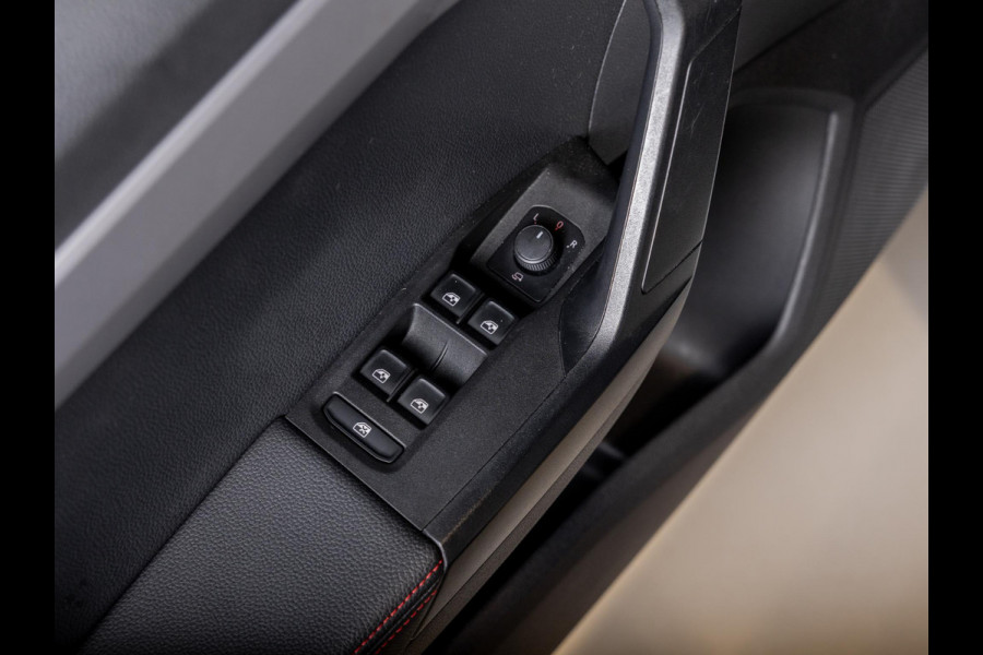 Seat Ibiza 1.0 TSI FR Business Intense / 115pk / Stoelverwarming / Matrix LED /