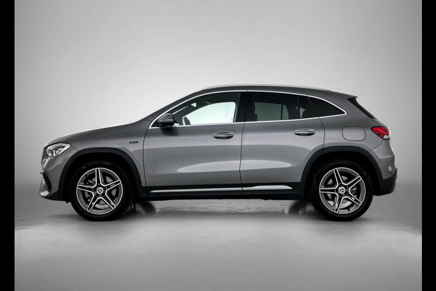 Mercedes-Benz GLA 250 e Business AMG-line 5 spaaks lichtmetalen velgen | MBUX wide screen| Navigatie | elect bed. voorstoelen met memory | Trekhaak | parking support met camera | Inclusief 24 maanden Mercedes-Benz Certified garantie voor Europa.