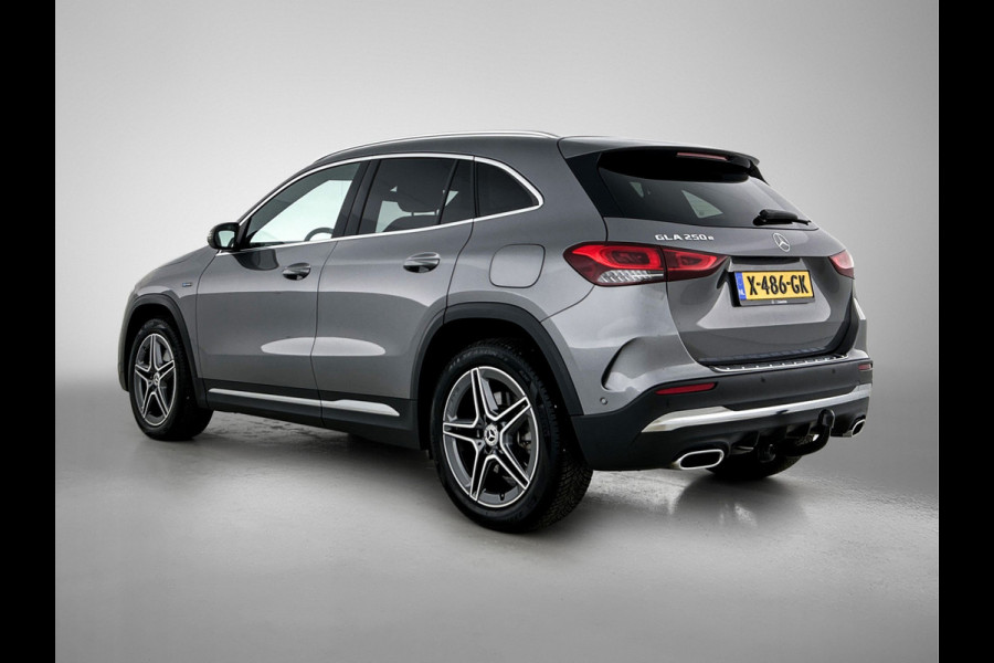 Mercedes-Benz GLA 250 e Business AMG-line 5 spaaks lichtmetalen velgen | MBUX wide screen| Navigatie | elect bed. voorstoelen met memory | Trekhaak | parking support met camera | Inclusief 24 maanden Mercedes-Benz Certified garantie voor Europa.