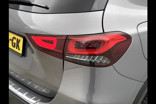 Mercedes-Benz GLA 250 e Business AMG-line 5 spaaks lichtmetalen velgen | MBUX wide screen| Navigatie | elect bed. voorstoelen met memory | Trekhaak | parking support met camera | Inclusief 24 maanden Mercedes-Benz Certified garantie voor Europa.
