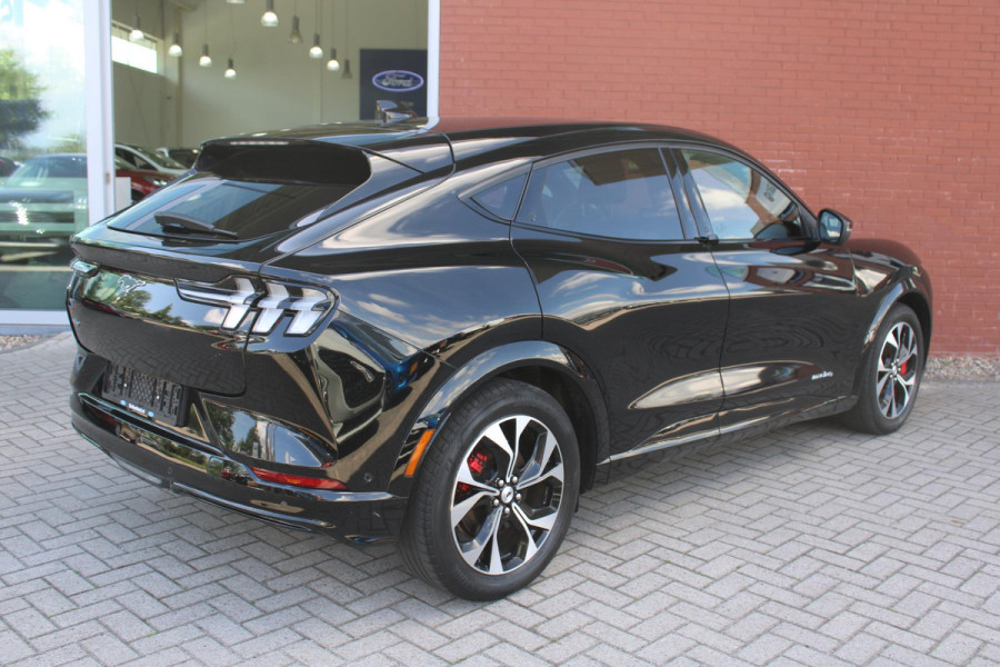 Ford Mustang Mach-E Extended RWD 98 kWh | 60.000 KM | SOH 92,3 % | Adaptive Cruise Control | Winterpack