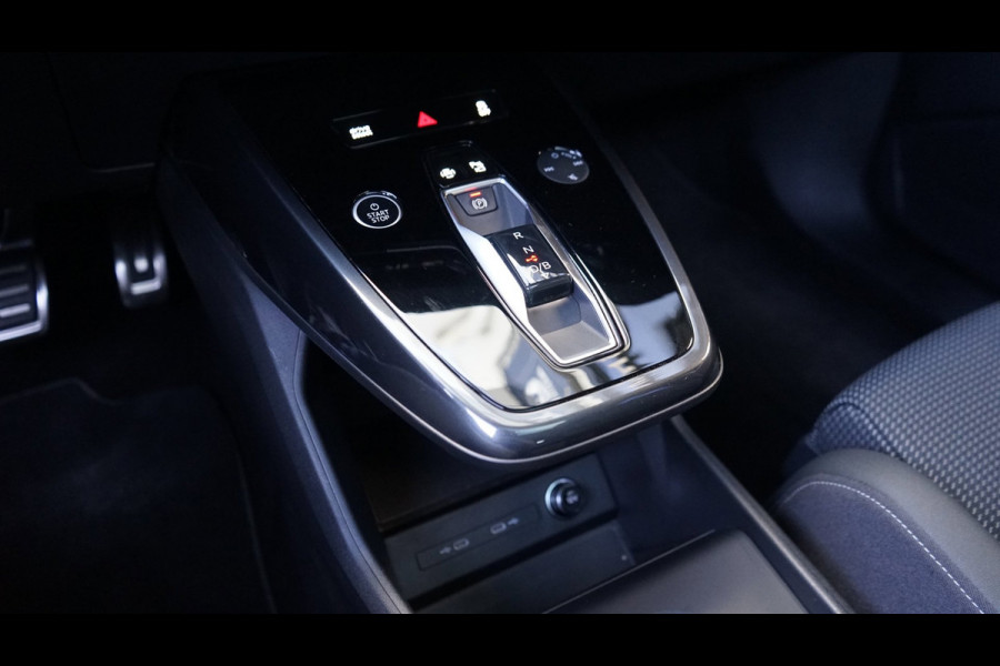 Audi Q4 e-tron 35 S-Line 55 kWh ACC|SONOS|MEMORY|HEADUP|PANORAMA|CAMERA|NAVIGATIE|KEYLESS|HALF LEDER