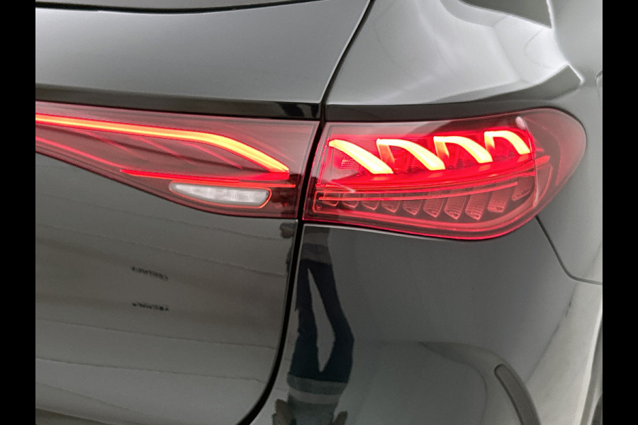 Mercedes-Benz EQE SUV 300 Business Edition 91 kWh 21 inch. lichtmetalen velgen | Navigatie | Panoramadak | Parking support met camera | Inclusief 24 maanden MB Certified garantie voor Europa.