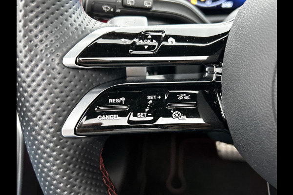 Mercedes-Benz CLA-Klasse Shooting Brake 250 e AMG-line Lichtmetalen velgen | Panoramadak | Wide screen | Navigatie | Parking support met camera | Inclusief 24 maanden MB Certified garantie voor Europa.