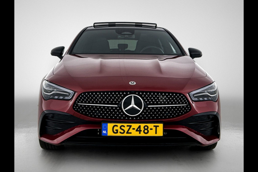 Mercedes-Benz CLA-Klasse Shooting Brake 250 e AMG-line Lichtmetalen velgen | Panoramadak | Wide screen | Navigatie | Parking support met camera | Inclusief 24 maanden MB Certified garantie voor Europa.