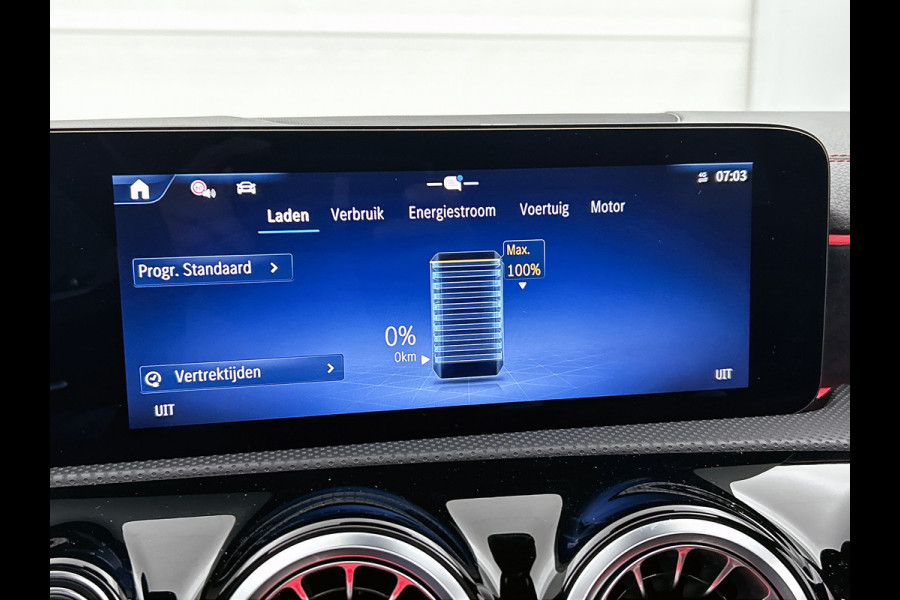Mercedes-Benz CLA-Klasse Shooting Brake 250 e AMG-line Lichtmetalen velgen | Panoramadak | Wide screen | Navigatie | Parking support met camera | Inclusief 24 maanden MB Certified garantie voor Europa.