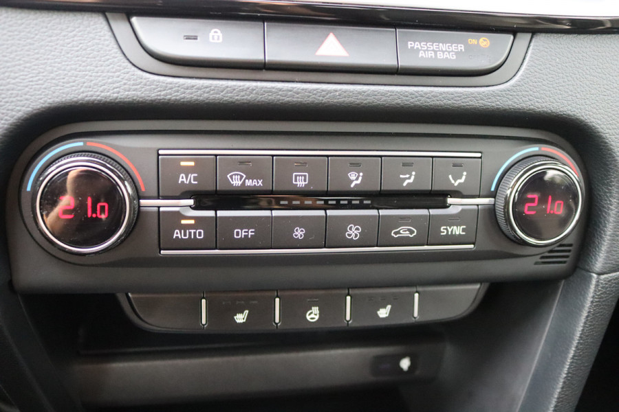 Kia Ceed Sportswagon 1.5 T-GDi 140PK Automaat GT-Line 12-2025!/Navigatie/Adapt.-cruise/Keyfree/Winter-pack