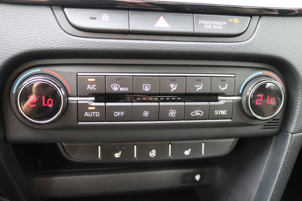 Kia Ceed Sportswagon 1.5 T-GDi 140PK Automaat GT-Line 12-2025!/Navigatie/Adapt.-cruise/Keyfree/Winter-pack
