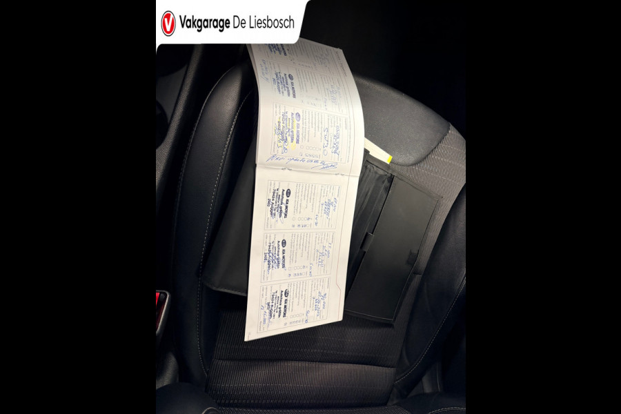 Kia Niro 1.6 GDi PHEV DynamicLine / navigatie / carplay / stoel en stuurverwarming