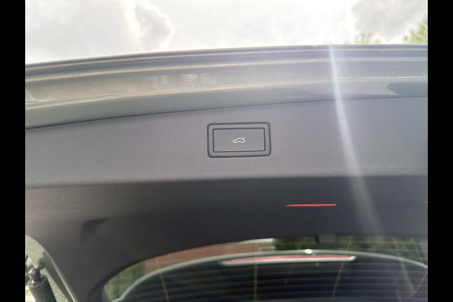 Volkswagen Tiguan 1.5 eHybrid 204PK DSG HYBRID LIFE ENERGY IQ-LED/360°CAMERA/TREKHAAK ***