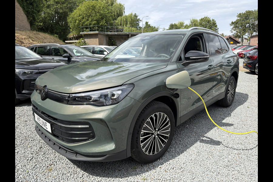 Volkswagen Tiguan 1.5 eHybrid 204PK DSG HYBRID LIFE ENERGY IQ-LED/360°CAMERA/TREKHAAK ***