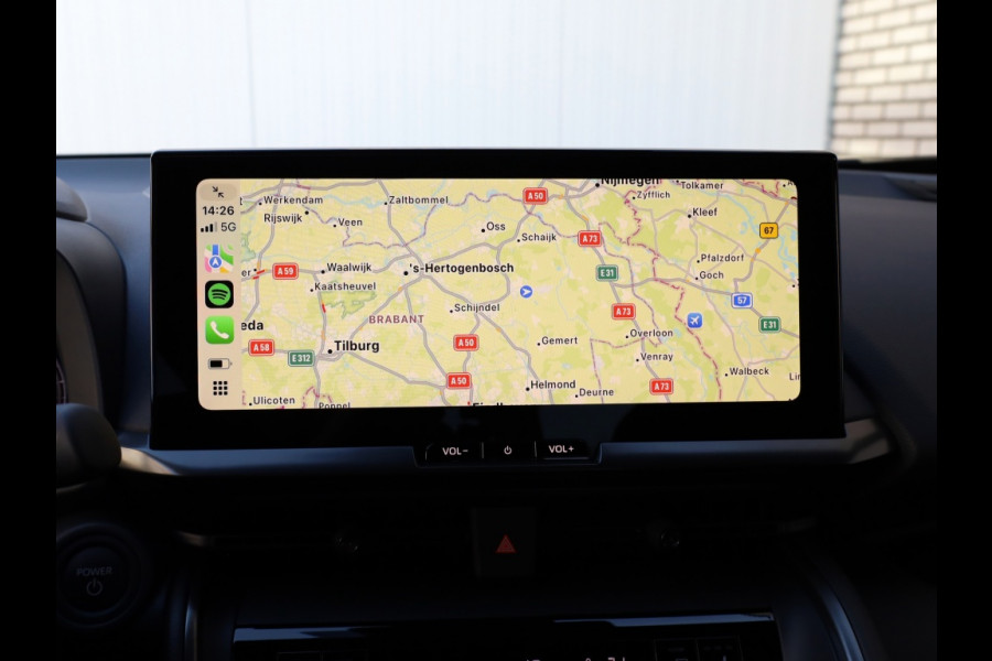 Toyota C-HR 2.0 PHEV 220 Dynamic | Nieuw! | Bi-Tone | Premium Navi | Keyless